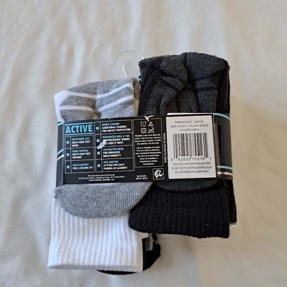 Russell Performance boys 10 pairs crew socks shoe size 4 1/2 - 8 1/2" - Picture 2 of 2